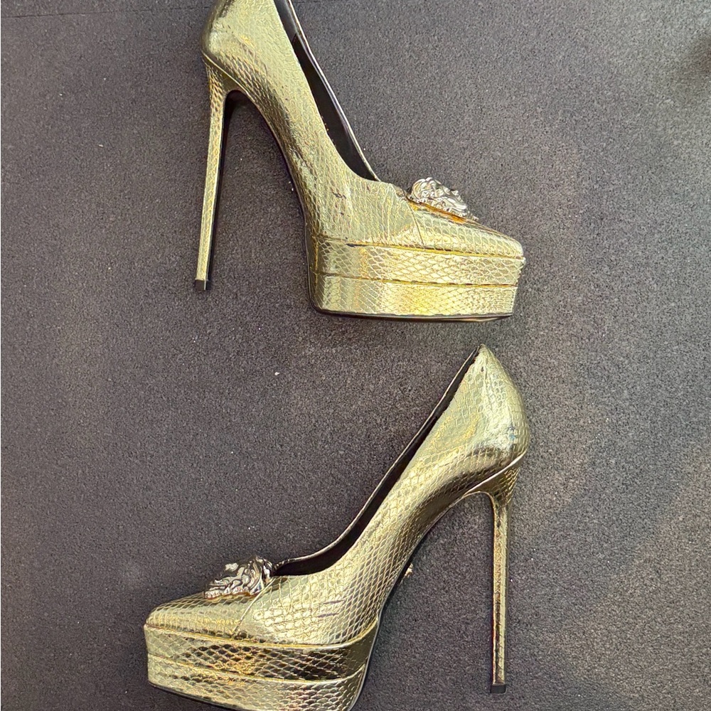 Versace Gold Medusa Head Platform Stiletto Pumps EU 37 - Picture 4 of 5